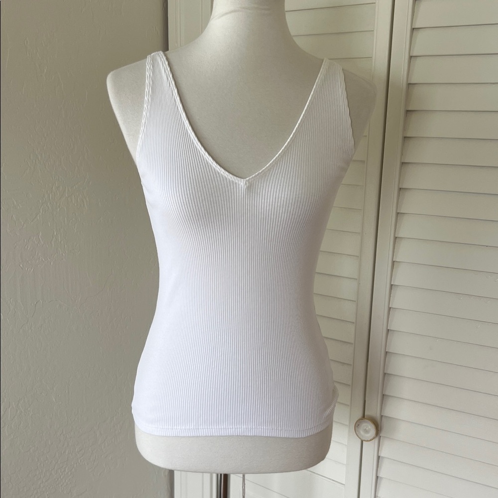 Ribbed tank